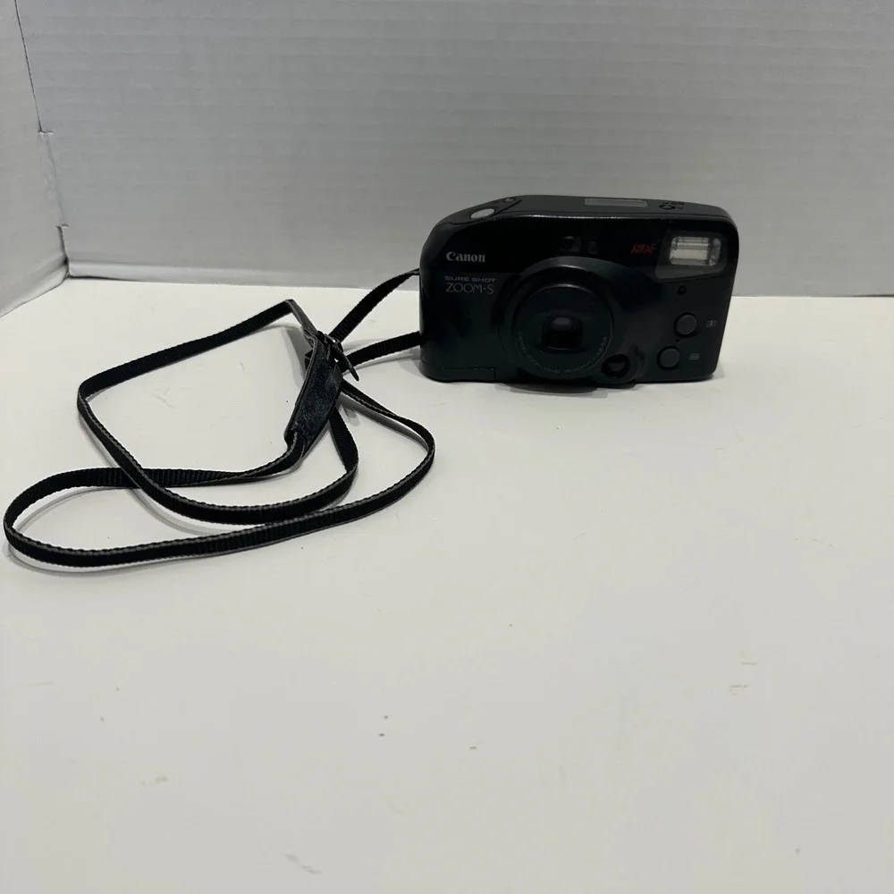 Canon Sure Shot Zoom-S 35mm Film Camera 38-60mm f/3.8-5.6 Japan Untested